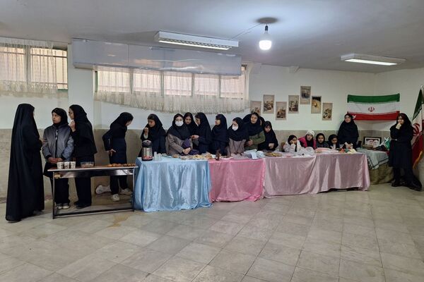 جشنواره ایرانمون در دبیرستان خدیجه کبری (س) پردیس
