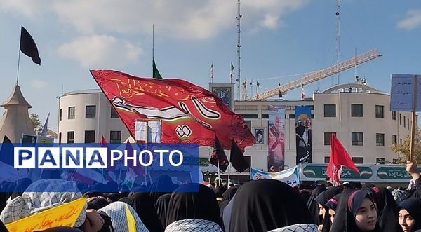 خروش پرشور مردم مشهد در روز ملی مبارزه با استکبار جهانی