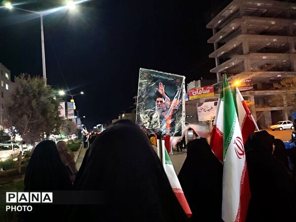 قاب پانا میزبان اجتماع پرشور مردمان ولایت مدار نیشابور در بلوار فضل