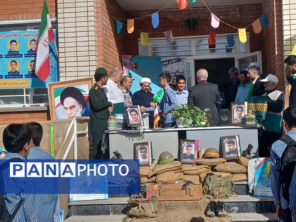 یادواره شهدا دانش آموز در دبیرستان نمونه مرحوم طاووسی شهرستان خلیل آباد 