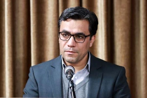 معلمان طلایه‌داران ترویج فرهنگ قرآن و نماز در مدارس هستند