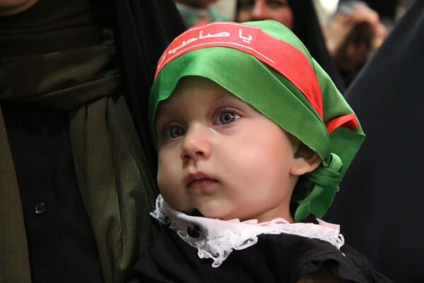 لالایی مادرانه در همنوایی با کودکان شهید
