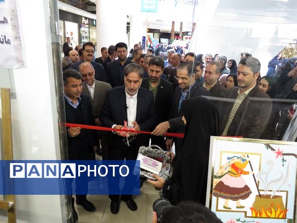 افتتاحیه نمایشگاه استانی به‌مناسبت هفته مشاغل در شهرستان بجنورد 