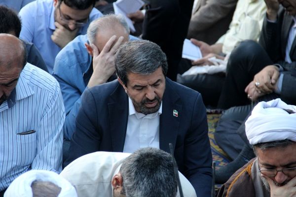 مراسم قرائت دعای عرفه با حضور مسئولین استان و قشرهای مردم در همدان 