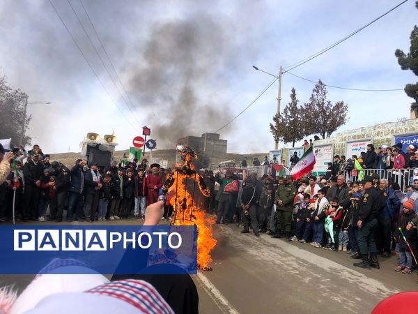 راهپیمایی 22 بهمن راز جرگلان 