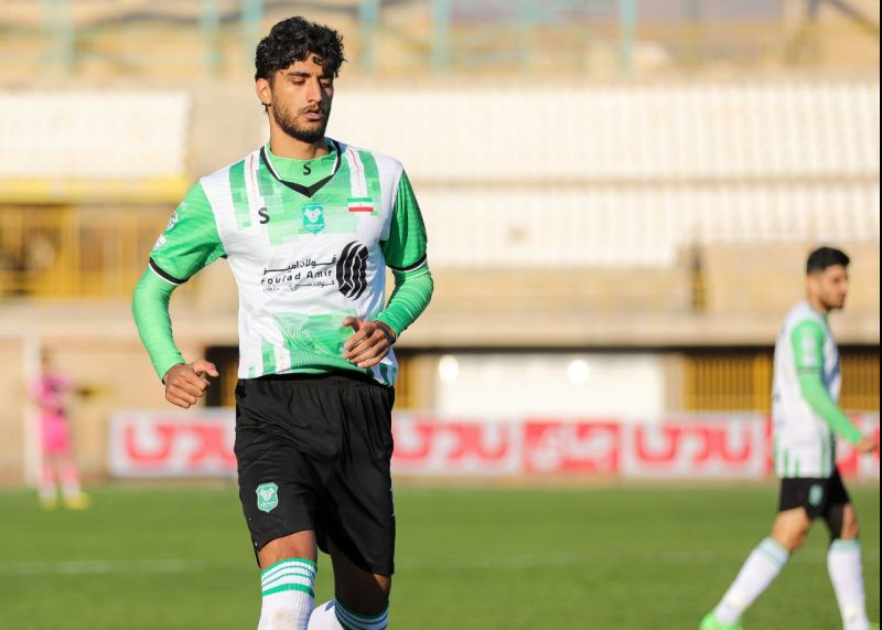 مدافع غول‌کش‌ها در تور اوسمار/ محبی در نزدیکی اردوگاه پرسپولیسی‌ها