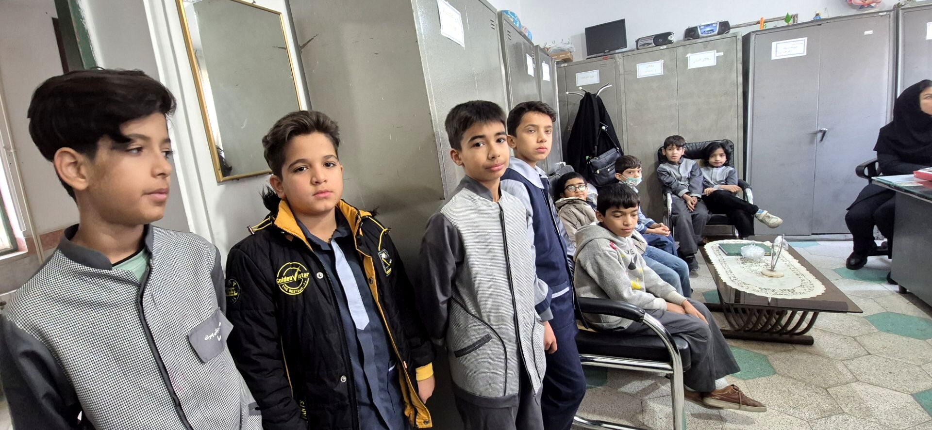 جلسه توجیهی خبرنگاران دبستان نیما کاشمر