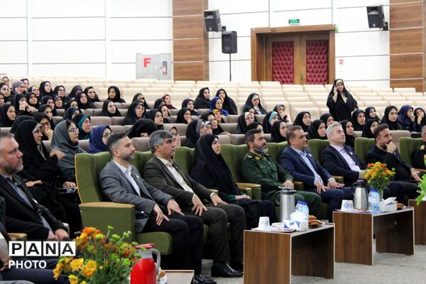 مراسم بزرگداشت مقام معلم در پردیس