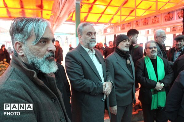 آیین خاکسپاری دانش‌آموز شهید جنگ رمضان با حضور معاون وزیر آموزش و پرورش در قم