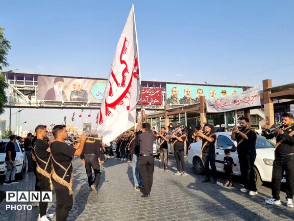تجلی شور حسینی در گلستان شهدا؛ اجتماع کاروان‌های عزاداری تاسوعا