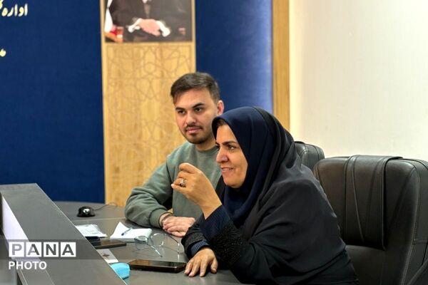 نشست صمیمی سرگروه‌ها به مناسبت هفته امور تربیتی