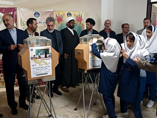 برگزاری آیین جشن عاطفه‌ها در زنجان 