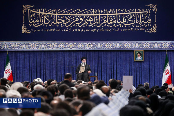 دیدار مسئولان و کارگزاران حج با رهبر انقلاب اسلامی