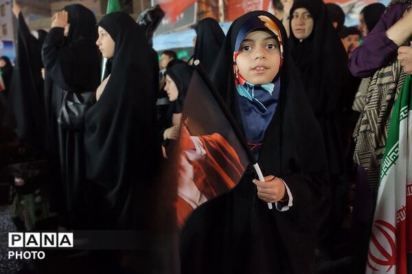 صحیح خوانی و باز خوانی احکام در موکب شمیم میدان امام خامنه‌ای شهرستان قدس 
