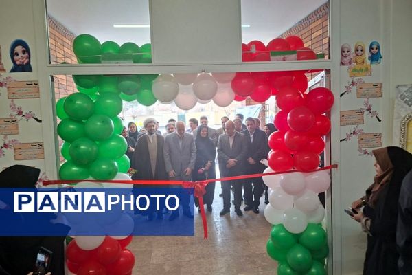 مدرسه خیری حسینی‌راد با چمن مصنوعی و پنل خورشیدی گشایش یافت