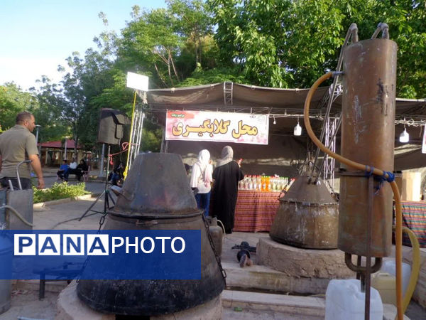 دومین نمایشگاه گل و گلاب در پردیسان قم