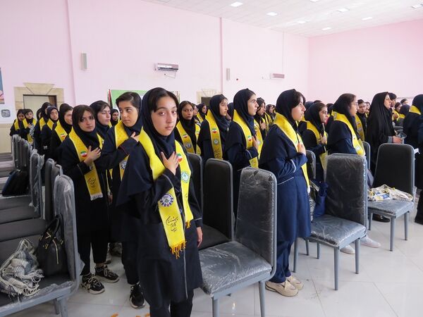 اردوی تمشک دختران بجنورد در اردوگاه شهید چمران 