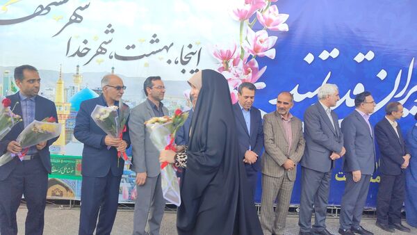استقبال از برگزیدگان شانزدهمین المپیاد ملی فرش دستباف در مشهد