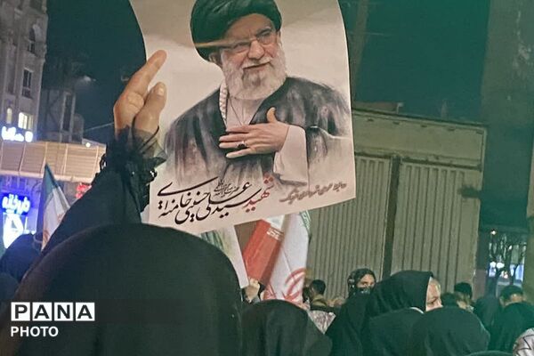 خون شهیدان، جوانه می‌زند