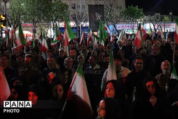 گرامیداشت چهلمین روز شهادت رهبر شهید و دانش‌آموزان میناب در باقرشهر 