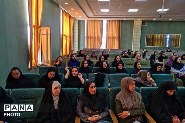 توانمندسازی مربیان کودکستان های شهریار