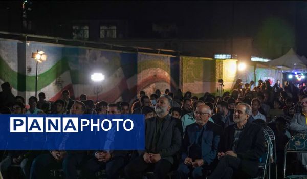 جشن خیابانی ولادت امام حسین (ع) در شهرستان ورامین