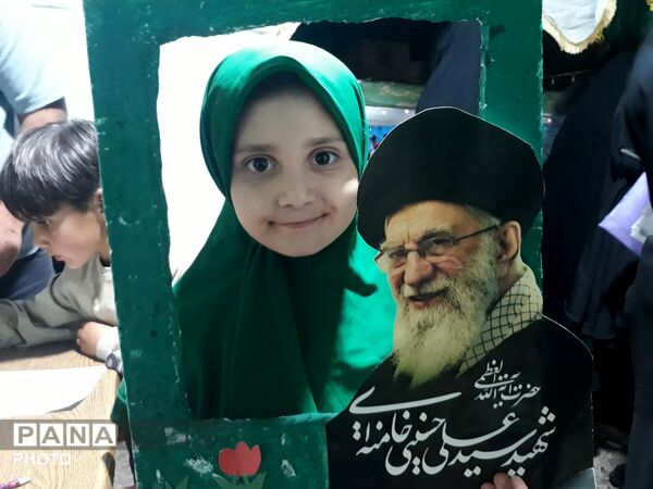 حضور فعال موکب «مهد آدینه» ستاد نماز جمعه در جشن‌های عید غدیر تویسرکان