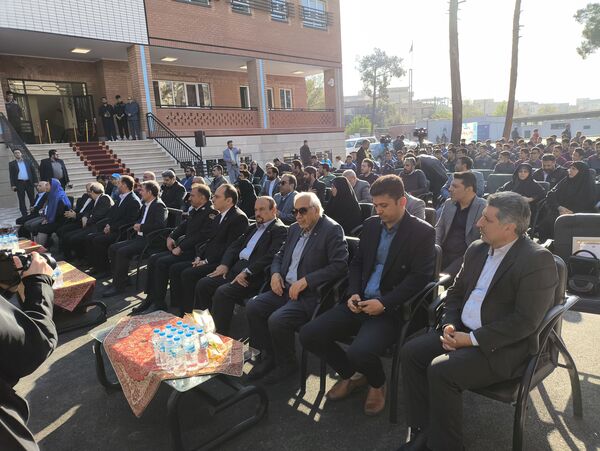 افتتاح هنرستان شهید یاریجانی با حضور یومیکو ایشیکاوا، نماینده سازمان ملل متحد