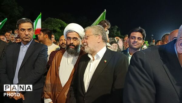 آیین رونمایی از المان فاخر شهری به مناسبت عید سعید غدیر
