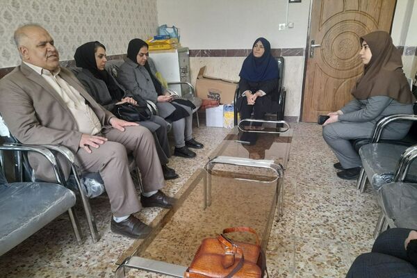 بازدید مدیر و کارشناسان سازمان دانش‌آموزی کردستان از مدارس سنندج