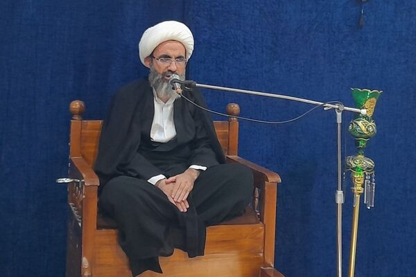 ملت ایران تا تحقق آرمان شهدا از میدان دفاع می‌کند