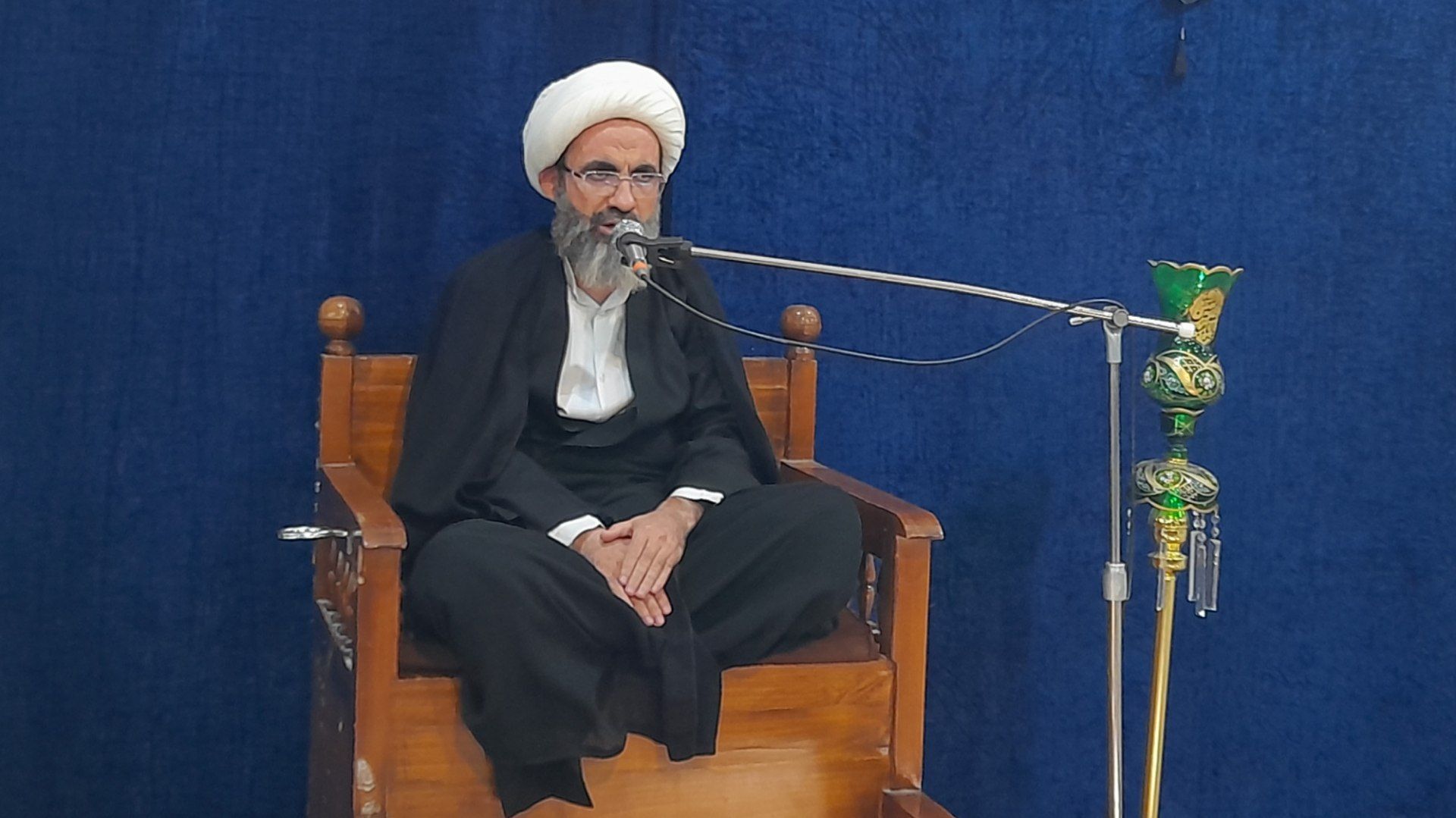 ملت ایران تا تحقق آرمان شهدا از میدان دفاع می‌کند