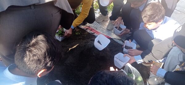 برگزاری طرح مدرسه سبز در دبیرستان استعدادهای درخشان شهید بهشتی دوره اول