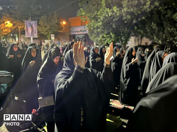 برپایی نماز استغاثه در ساوجبلاغ 