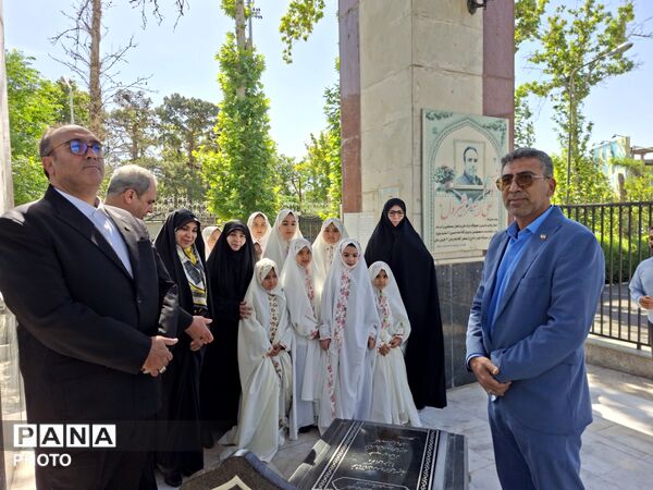 طنین اندازی سرود دختران میقات در مقتل شهید آرمان علی وردی