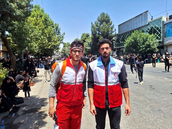 عزاداری ظهر  عاشورا در خیابان‌های شهر نیشابور 