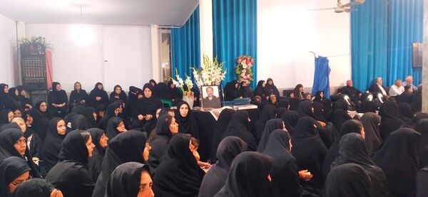 وداع با پیکر جانباز شهید حاج منوچهر بخشنده