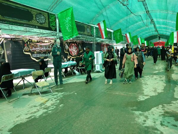 برپایی موکب شهدای شاهنامه و شهرداری منطقه ۱۲ و پذیرایی از زائران امام رضا (ع) در مشهد 