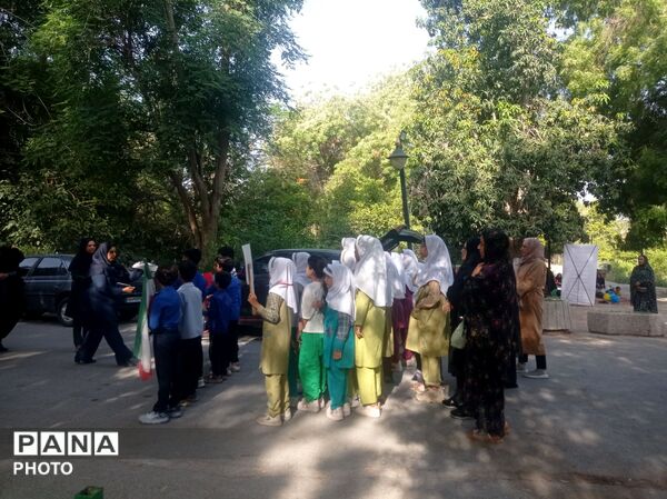 تبلور فرهنگ سلامت در فعالیت صبحگاهی دانش‌آموزان و مربیان مینابی