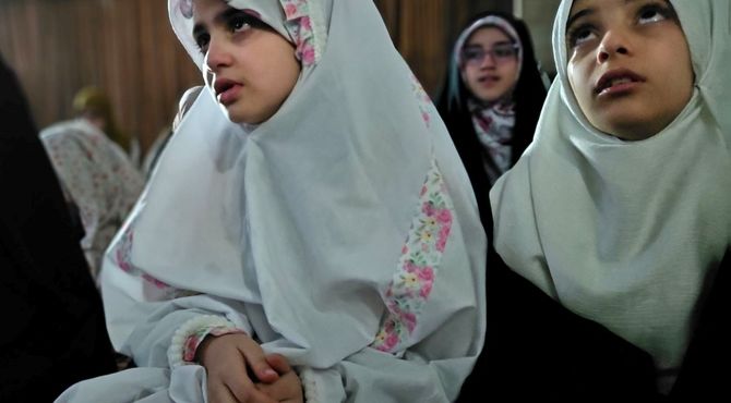 برگزاری دومین روز از اعتکاف دانش‌آموزی در مسجد جامع کرج 