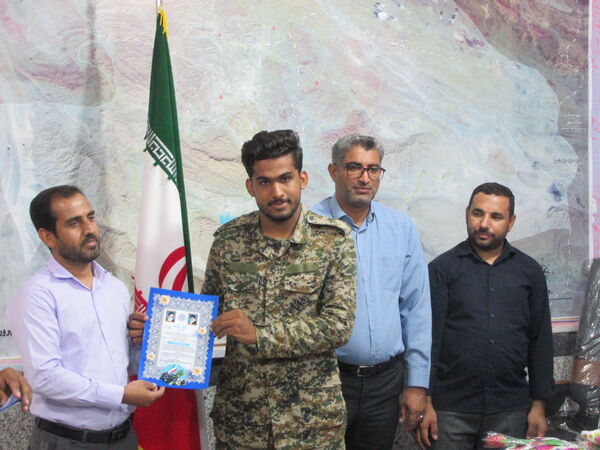 تجلیل از دانش‌آموزان خبرنگار پانای شهرستان بشاگرد 