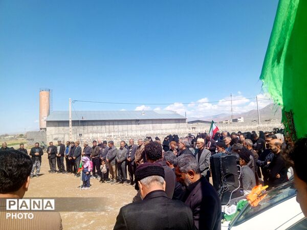 مردم شهر تیتکانلو در سوگ چهلمین روز شهادت رهبر معظم انقلاب