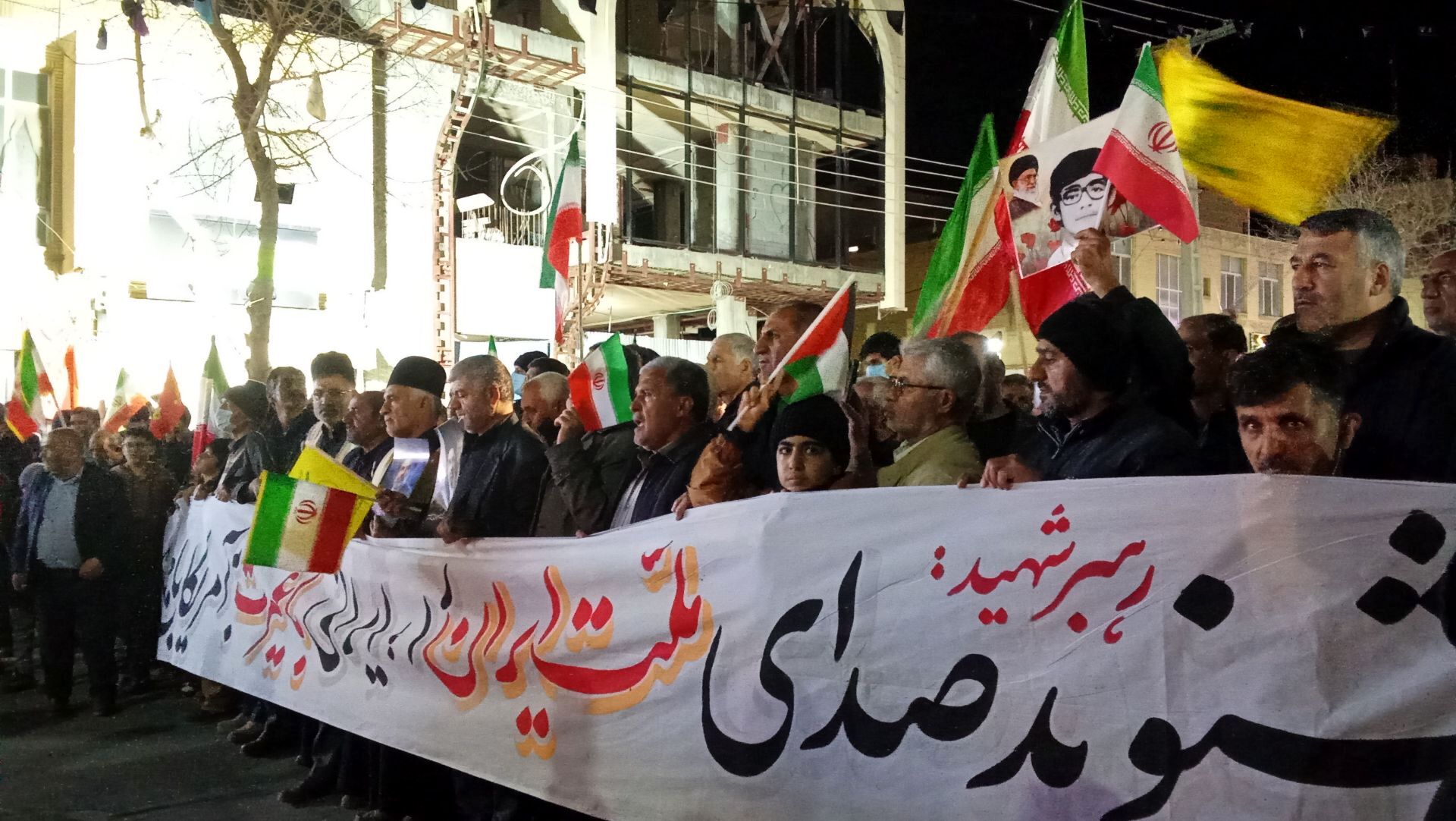 شهرکرد در تب و تاب عید انقلابی