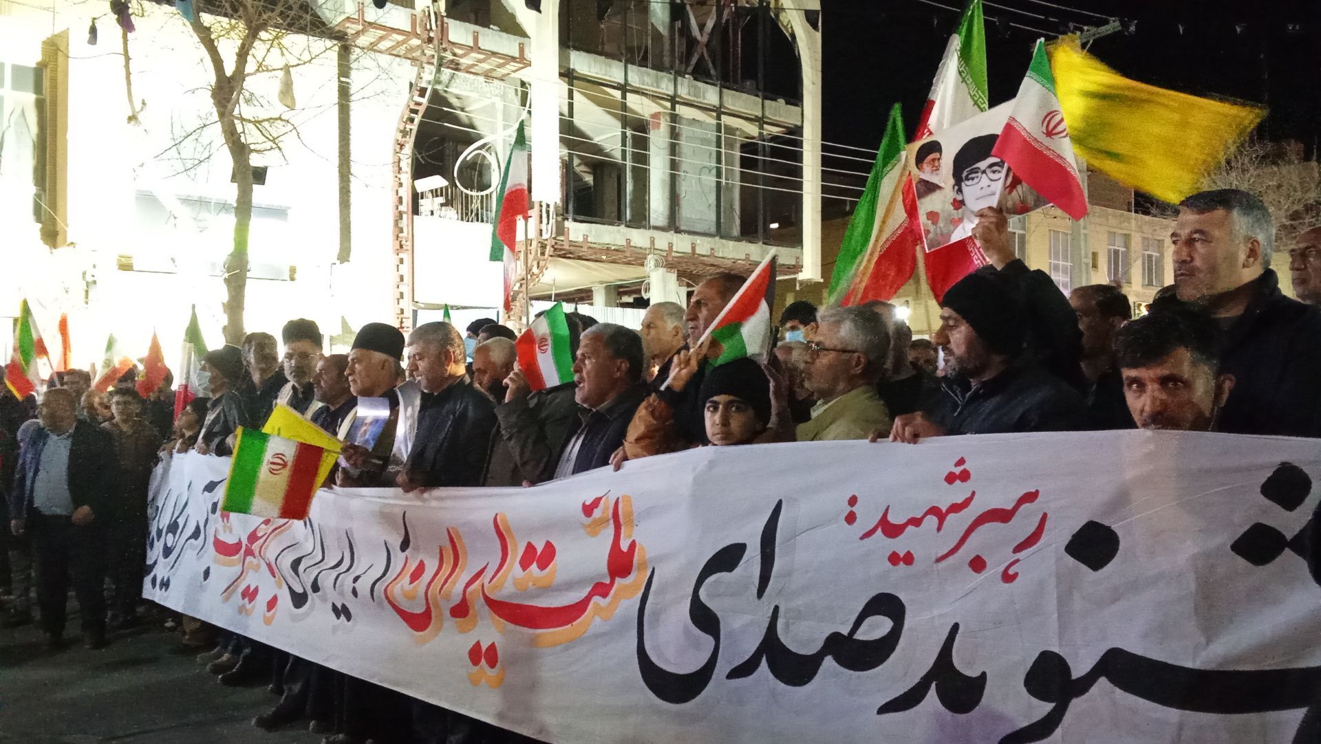 شهرکرد در تب و تاب عید انقلابی