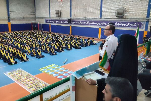 همایش بزرگ هزار نفری یاوران انقلاب و پیشتازان مقاومت در شهر جدید پرند