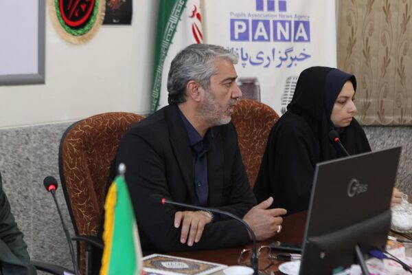 تجلیل از دانش‌آموز خبرنگاران پانا کاشان