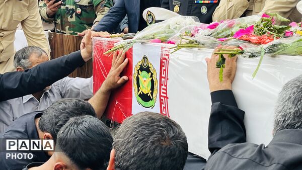 تشییع پیکر شهید ناو دنا «حاج اصغر مسلمی مهنی» در جیرفت