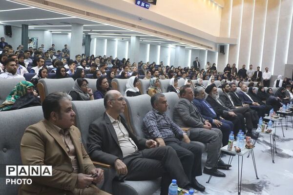 تجلیل از سمن‌ها و خبرنگاران برتر ورامین به سبک اداره ورزش و جوانان