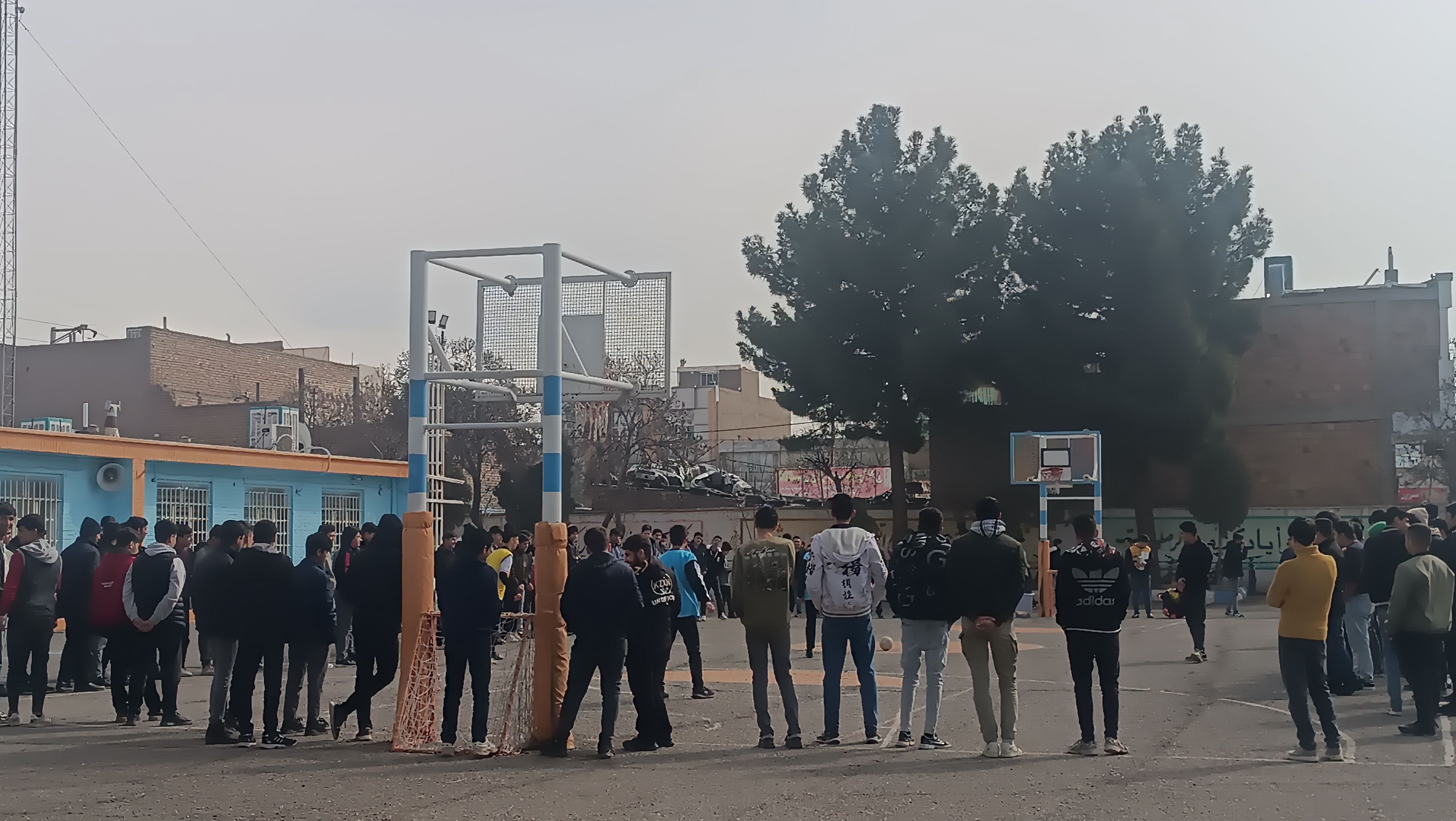 روز سوم  از مسابقات گل کوچک دبیرستان شاهد ابوذر غفاری نیشابور
