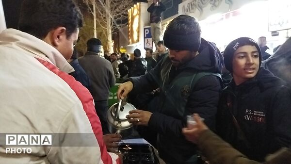 پذیرایی موکب ها از عزاداران علوی نیشابور 